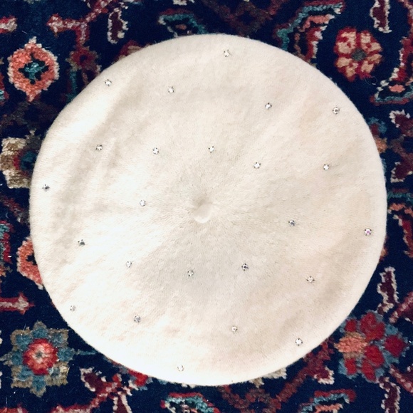 VINTAGE & RARE Lillie Rubin Designer French Cream Rhinestone Beret Hat One Size - Picture 1 of 3